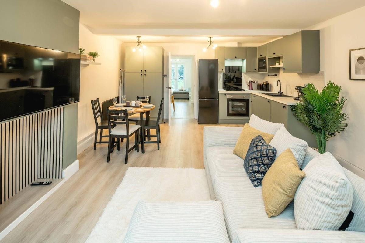 Stunning 1 Bed Luxury Garden Appartamento Londra