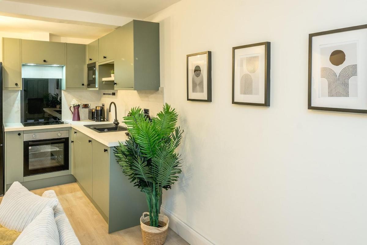 Stunning 1 Bed Luxury Garden * Londra