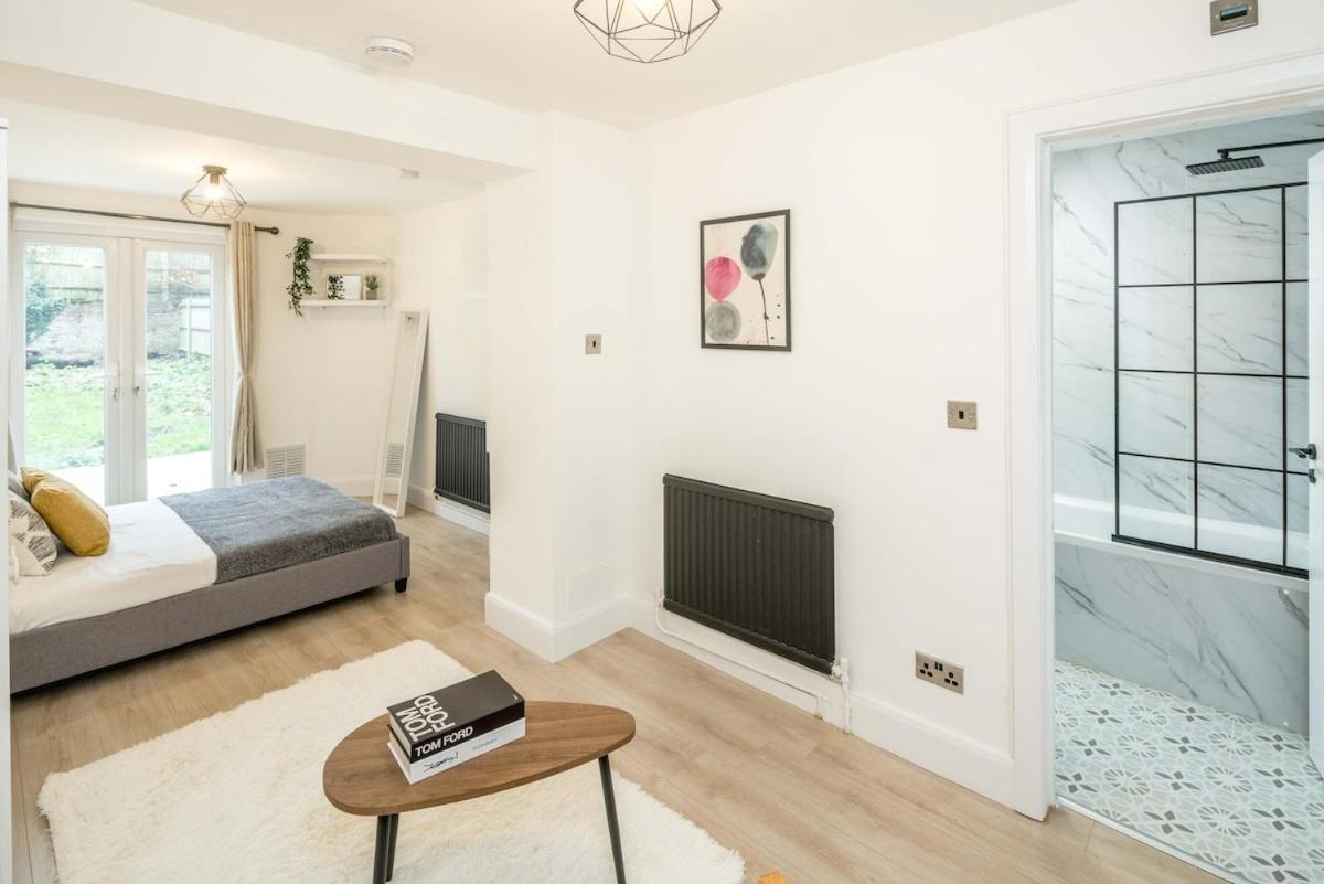 Stunning 1 Bed Luxury Garden Appartamento Londra